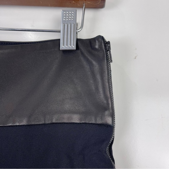 Theory Rayla Temptation Skinny Pants Low Rise Black Lamb Leather Women's Size 0 - Picture 4 of 9